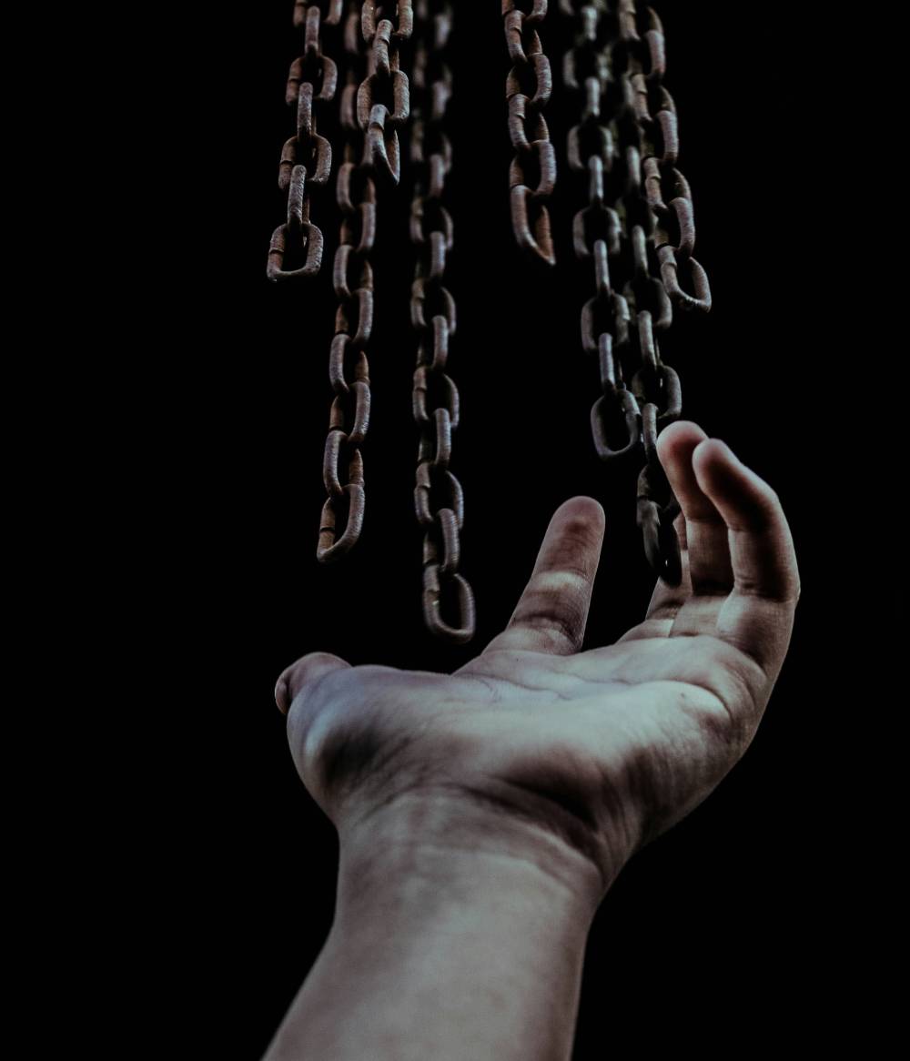 Cutting ties with Toxic Family Members | Fitrah Tawheed